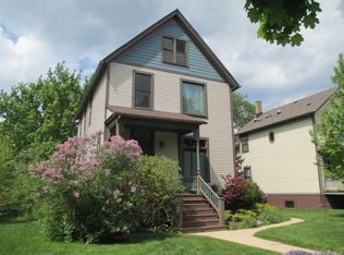 1307 Washington St #1, Evanston, IL 60202