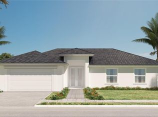 424 SW 28th Ave, Cape Coral, FL 33991