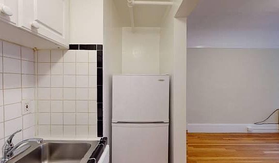 3rd image of 20 Geary St #105A