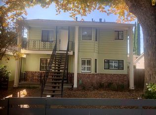 824 9th Ave #1/2, Sacramento, CA 95818