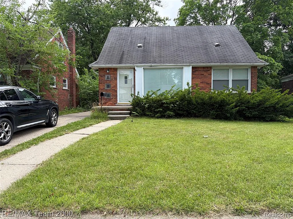 3 bed, 2.0 bath, 1750 sqft, $1,650 — Photo 2