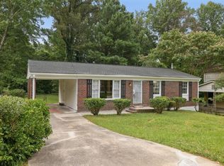 911 Kings Grant Dr NW, Atlanta, GA 30318