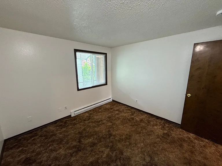 4135 State St #11 — Photo 12
