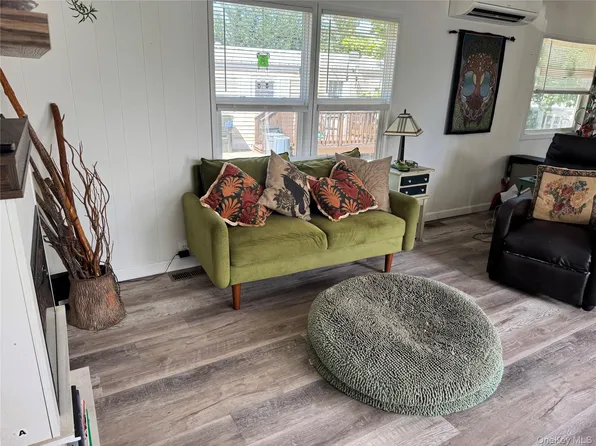 1964 River Road #40, Calverton, NY 11933