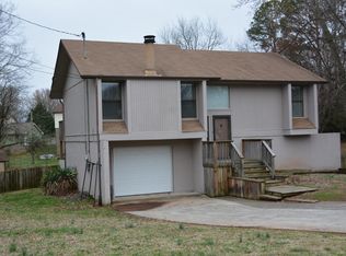 725 Hidden Valley Rd, Knoxville, TN 37923