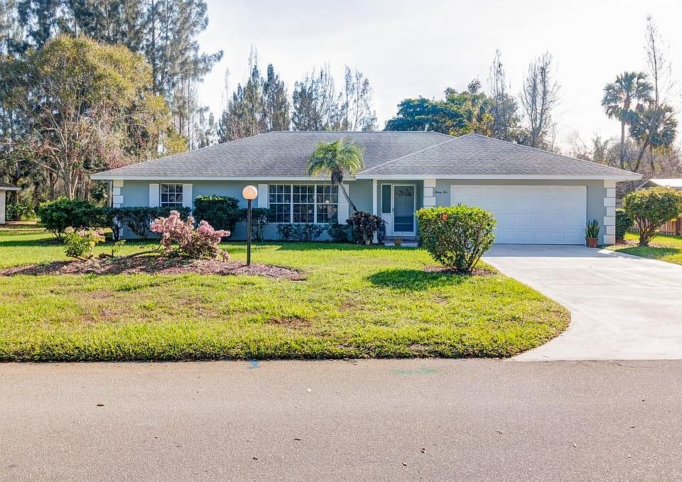 1st image of 35 Forest Park Dr