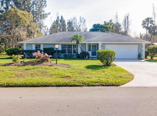 35 Forest Park Dr, Vero Beach, FL 32962