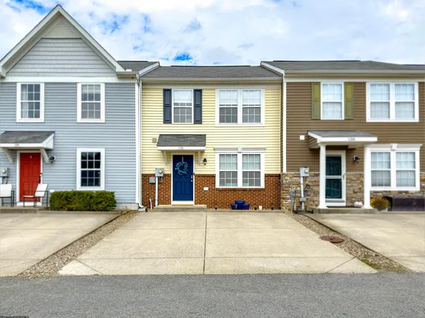 136 Hawks Rd, Morgantown, WV 26508