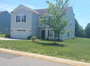 1712 Grove Tree Ln, Clover, SC 29710