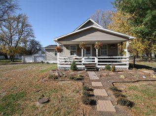 105 Marcia St, Wilsonville, IL