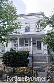 Front View 1
						:
						Front entrance