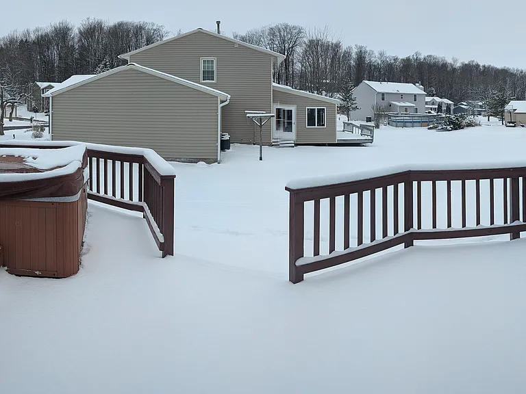 510 Emann Dr — Photo 24