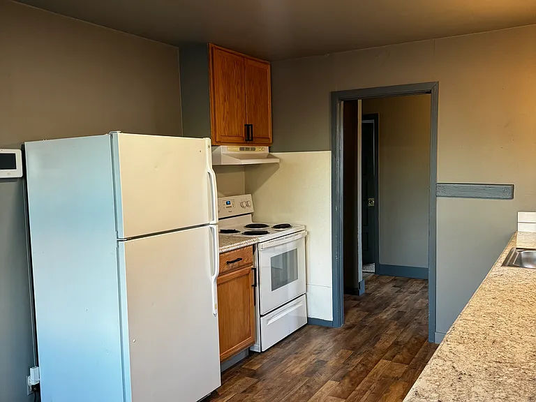 835 Cherry St — Photo 4