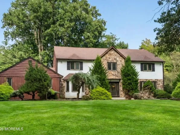 8 Delwood Drive, Holmdel, NJ 07733