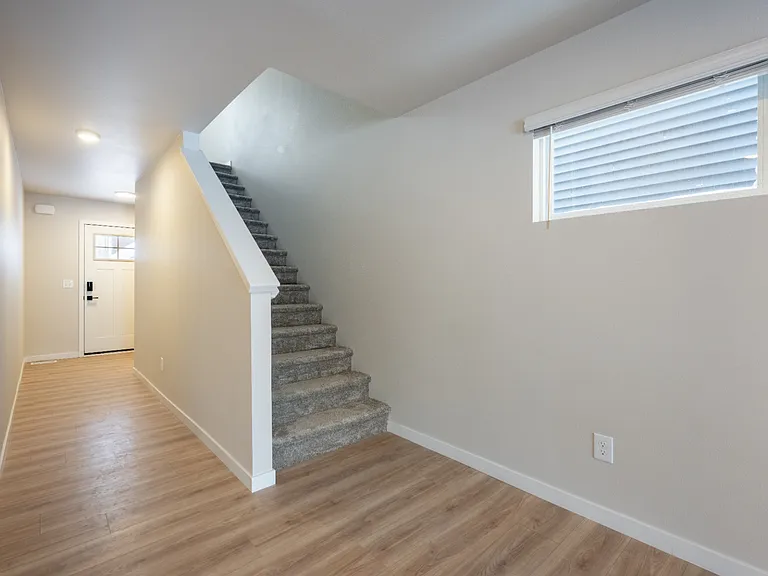 2325 Anchor Ave. — Photo 16