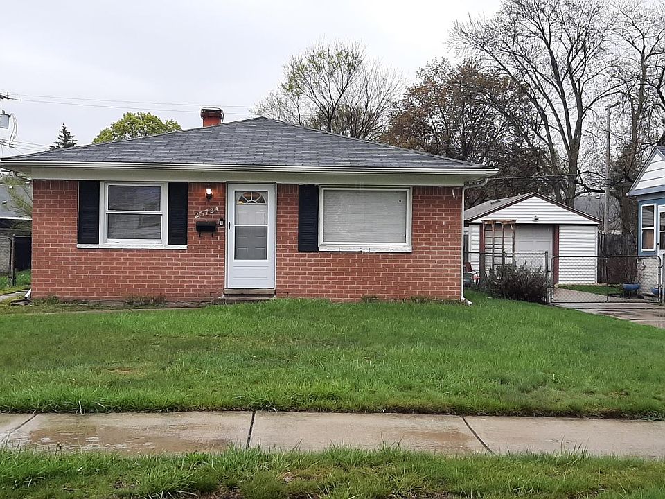 1st image of 25724 Stanford St