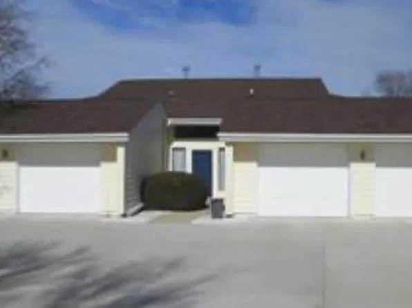 202 E 22nd St APT 4, Atlantic, IA 50022