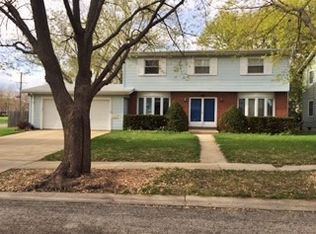 1 Evergreen Cir, Dekalb, IL 60115