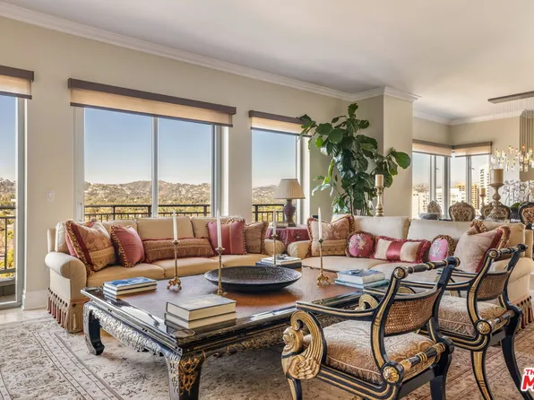 10727 Wilshire Blvd APT 1904, Los Angeles, CA 90024
