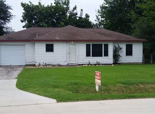 102 Dent Dr, Baytown, TX 77521