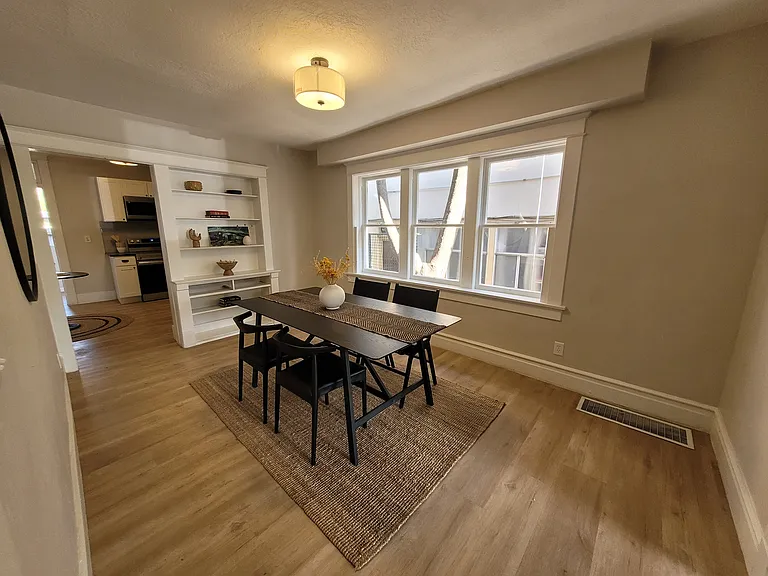 164 N C St — Photo 6