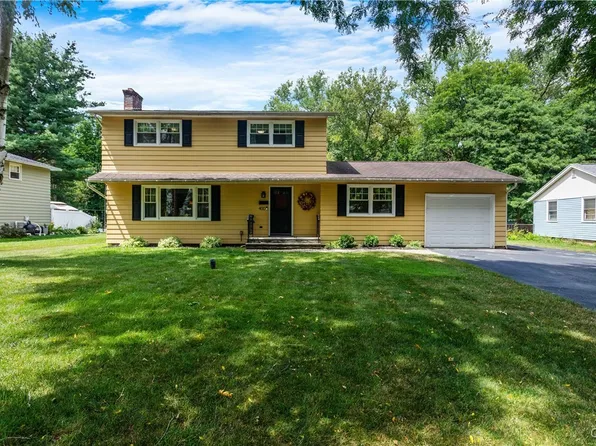 400 Longmeadow Dr, Syracuse, NY 13205