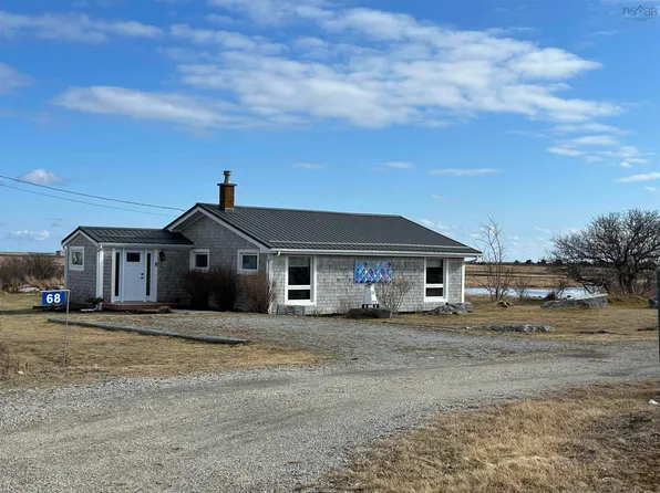 68 Daniels Head Rd, South Side, NS B0W 1P0