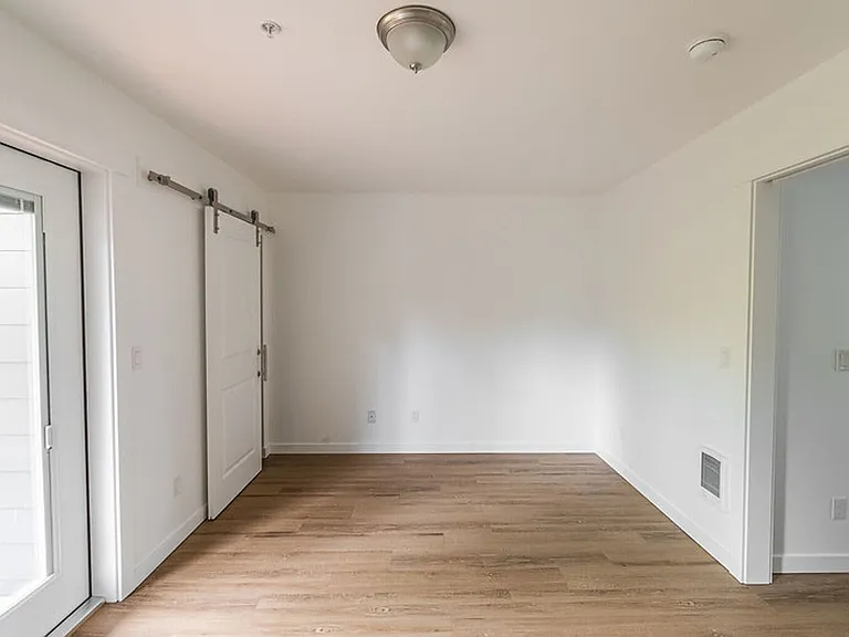 Pine View — Photo 25
