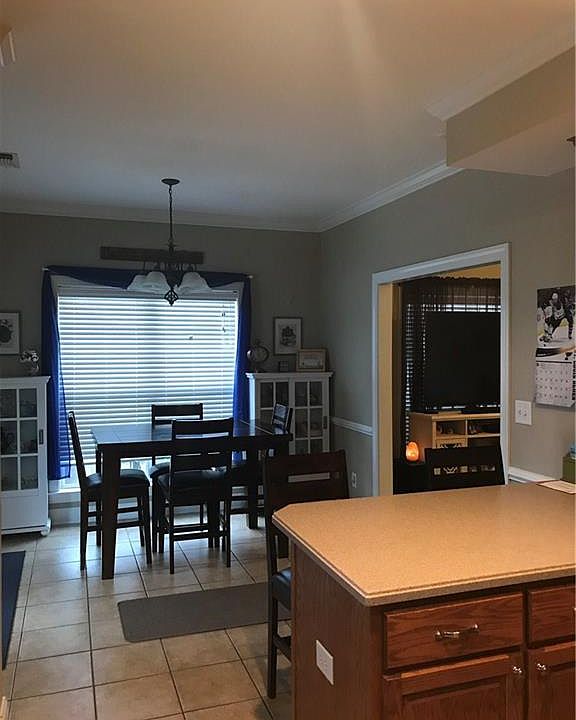 2nd image of 514 Overton Dr