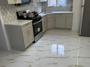 14331 Oak Ave FLOOR 1, Flushing, NY 11355