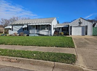 203 Ripley Ave, Akron, OH 44312