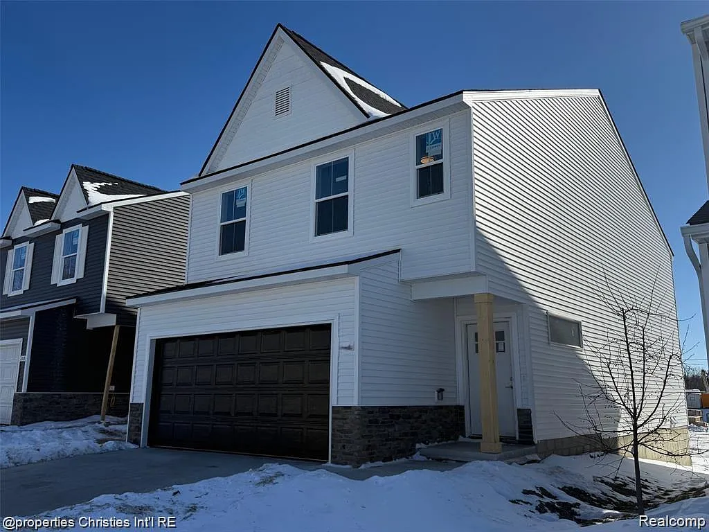 112 Parsons Ln photo 1