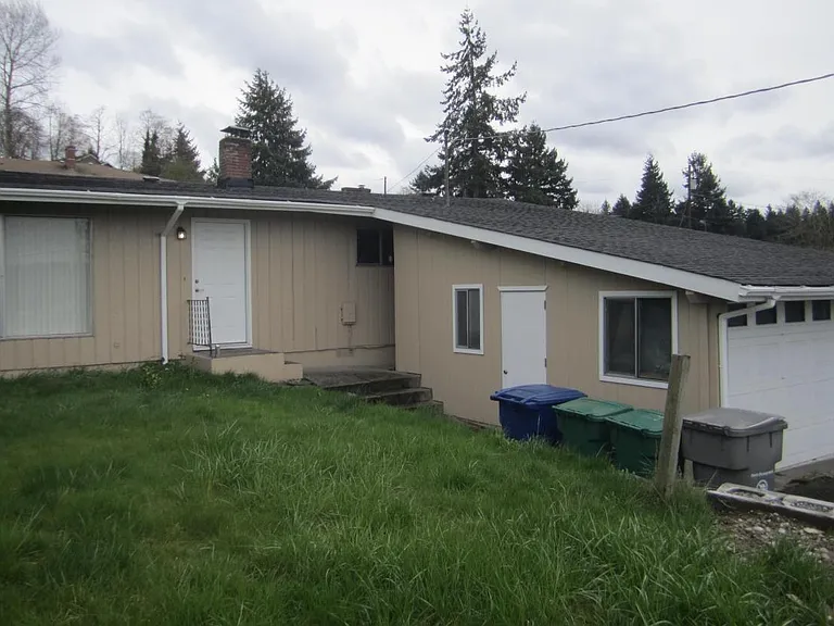 2128 NE 6th Ct — Photo 23