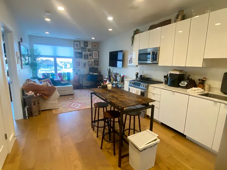 250 Meridian St #608 — Photo 28