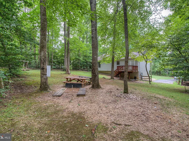 12820 Lake Wilderness Ln — Photo 22