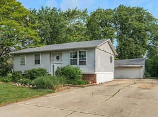 334 Idlewood Dr, Bolingbrook, IL