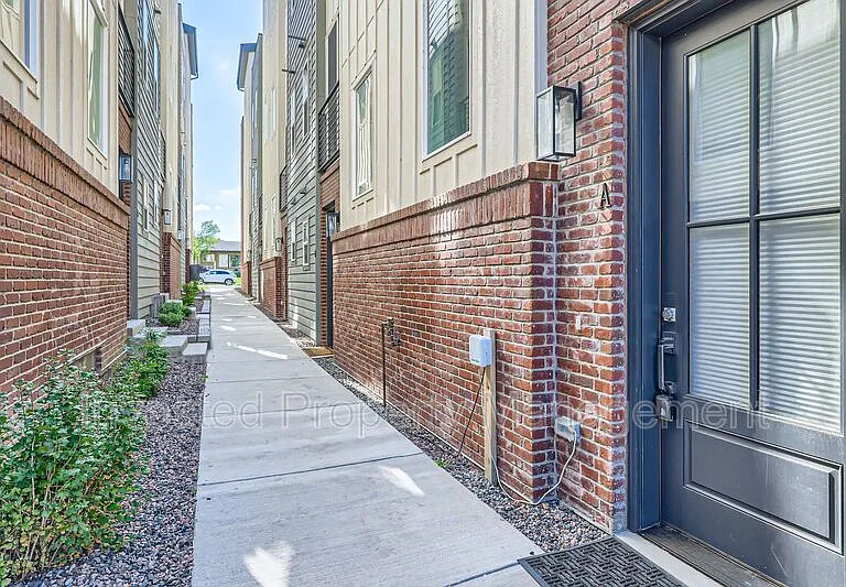 3511 S Marion St #A — Photo 17