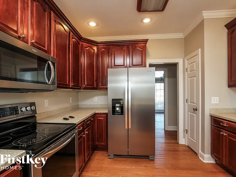 130 Hunters Hill Dr — Photo 5