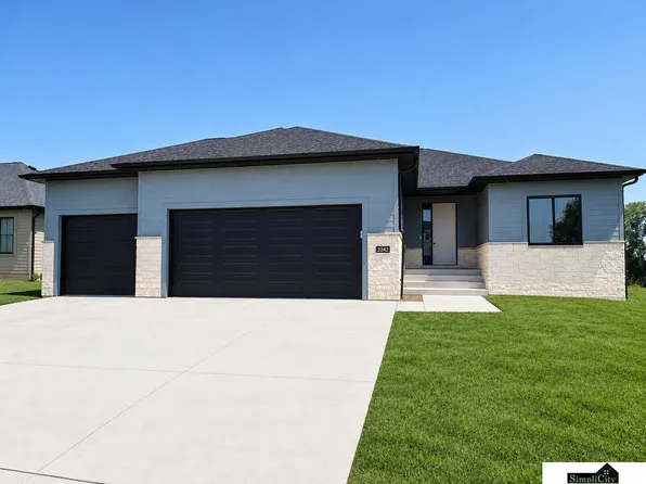 2242 Milrose Branch Rd, Lincoln, NE 68520