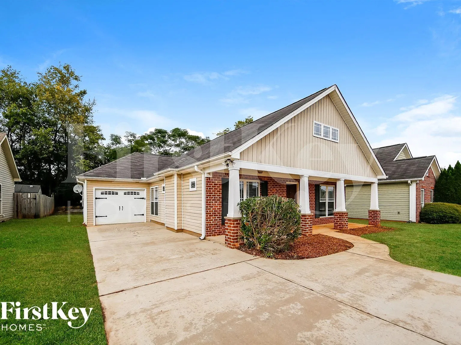 3 bed, 2.0 bath, 1404 sqft, $1,820 — Photo 2