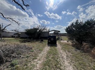 275 Ranchland Dr, Mountain Home, TX 78058