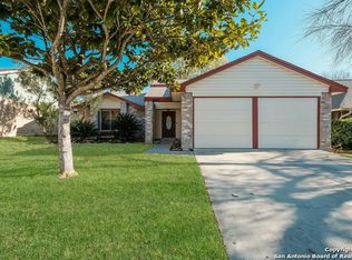 10920 Forest Smt, Live Oak, TX 78233