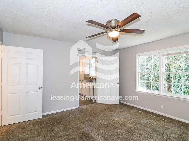 1623774_006_main_bedroom_7.jpg