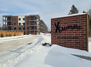 121 Mary St #224, Clearview, ON L0M1G0