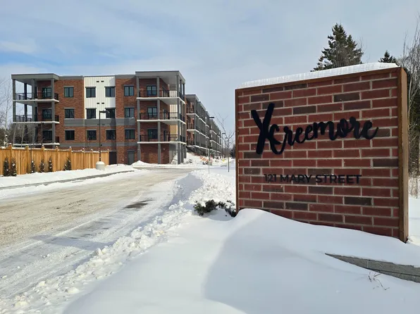 121 Mary St #224, Clearview, ON L0M 1G0