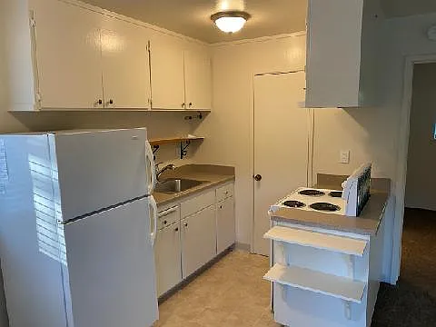 318 Chestnut St #5 — Photo 15