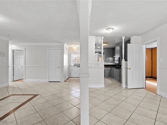 4th image of 5101 Churchill Ave
