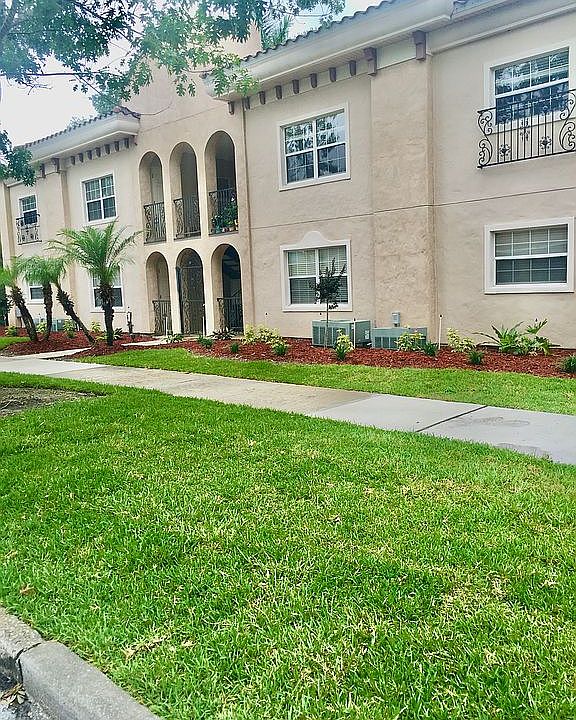 1st image of 702 E Church St APT 6