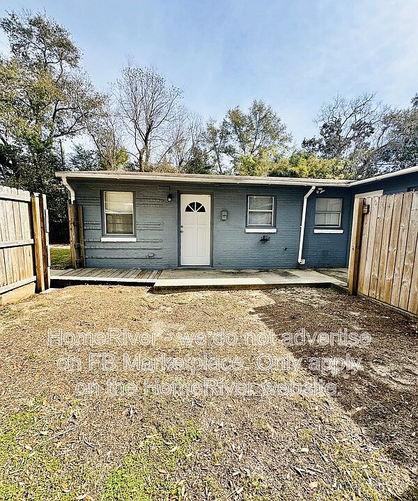 1st image of 2 Holmes Dr #B