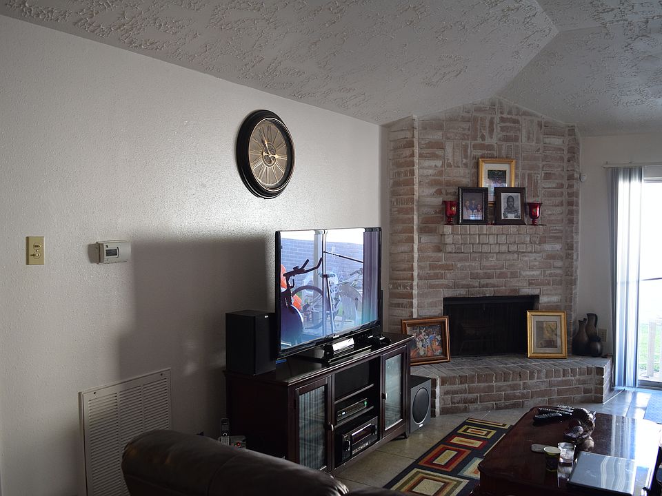 2nd image of 16138 Olive Glen Dr